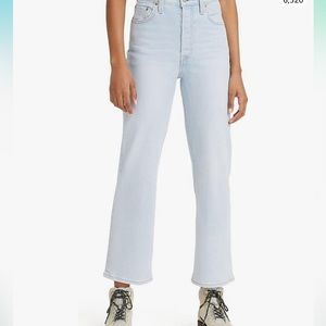 Levi’s Ribcage Straight Ankle